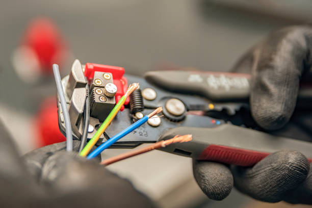 Best Home Electrical Repair  in Cutler, CA